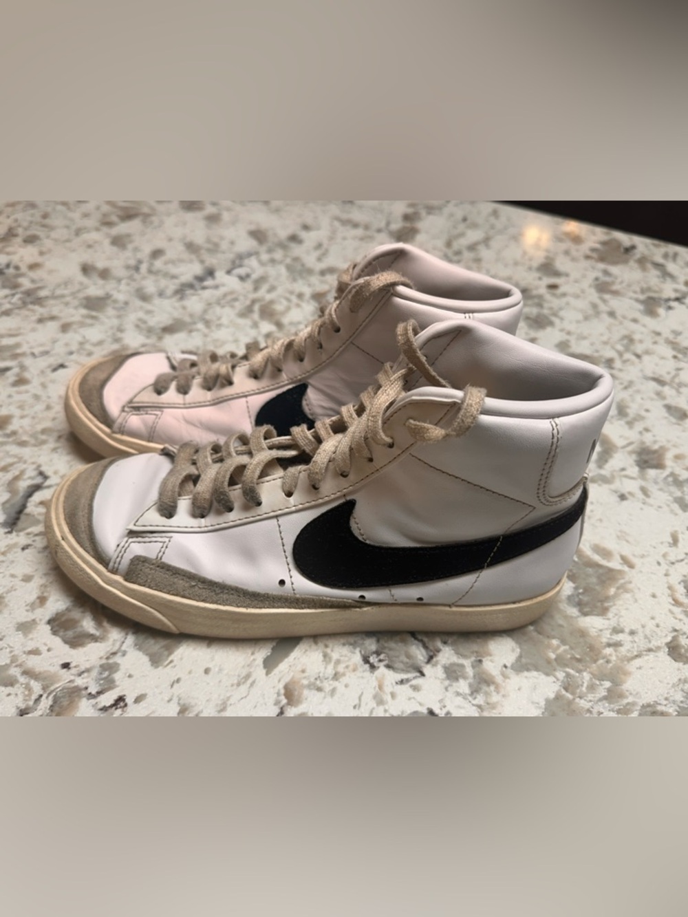 Nike Blazer Mid '77 Vintage Mens Size 8 White Lifestyle Athletic Shoes Sneakers